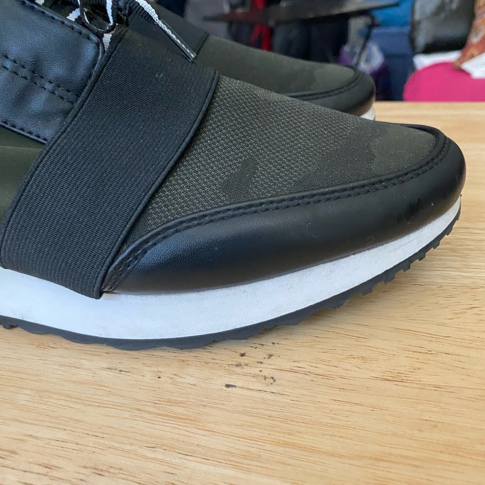 Steve Madden - Picture 6 of 10
